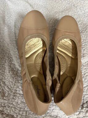 Women's ballerina slip on dress shoes